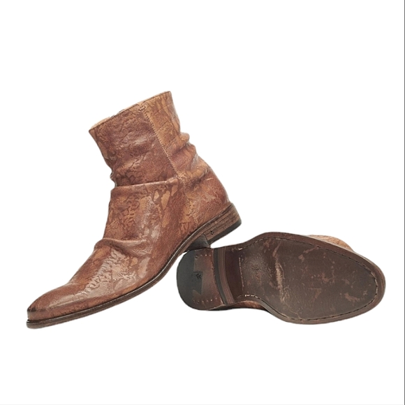 JOHN VARVATOS Morrison Sharpei Snake-Skin Motif Leather Boot - Handmade in Italy - Picture 2 of 16